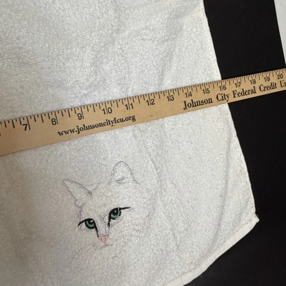 White Kitty Cat Towel/Hand Towel/R A Briggs‎ Set 4 pieces Bath Embroidered